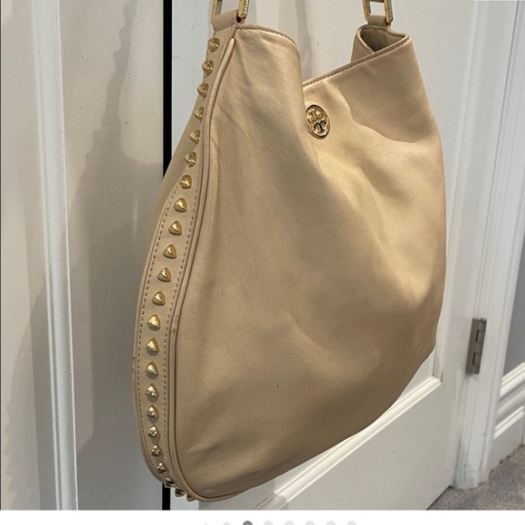 Tory Burch Gold Pyramid Studded Shoulder Bag - Picture 13 of 13